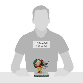 Disney Traditions – Winnie Puuh & Ferkel mit Weihnachtsbaum „A Tree for Two“