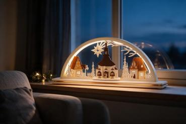 Preview: LED-Schwibbogen Seiffener Kirche und Kurrende mit Sockel – 55 cm 550-02-LED