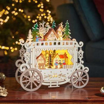 Preview: InLit Christmas Carriage – Beleuchtete Weihnachtskutsche aus Holz – 24,7 cm 2590068