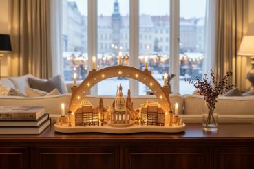 Preview: Schwibbogen Dresdner Frauenkirche, Neumarkthäuser und Figuren