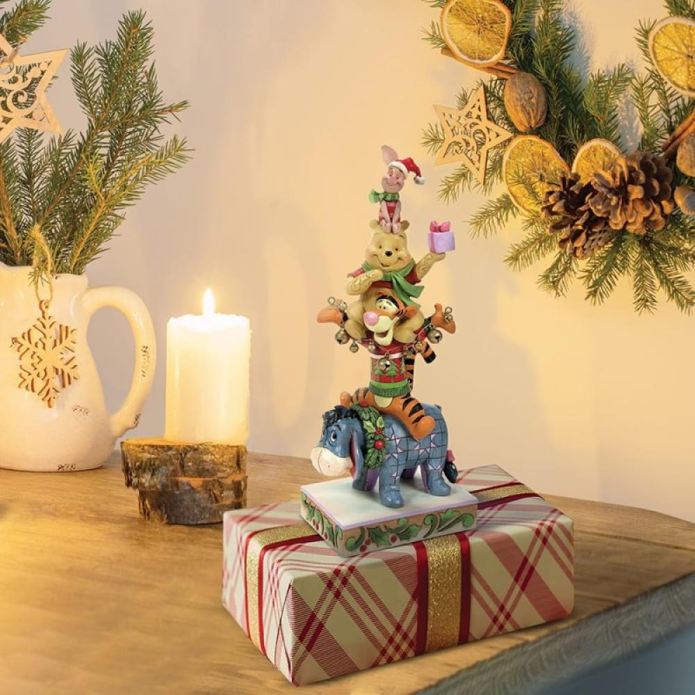 Winnie Puuh Weihnachtsfigur – Disney Traditions (Jim Shore)