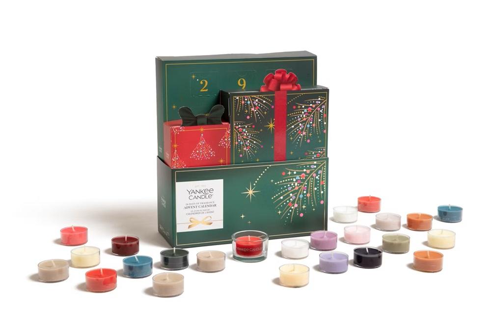 Yankee Candle Adventskalender „24 Tage voller Düfte“ mit 24 Teelichtern & Teelichthalter 2254336